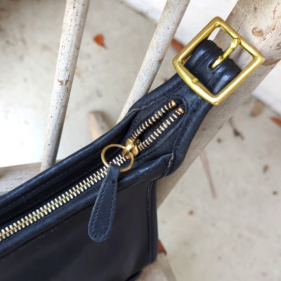 Vintage COACH small Legacy Crossbody bag w Sparkly Star Coach bag tag - Picture 11 of 16